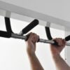 Barre de Traction de Porte Sans Perçage – Doorway Pull-Up Trainer en Acier