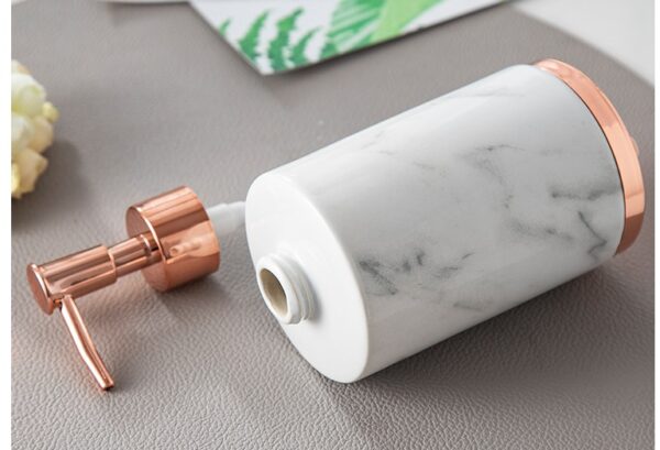 Ensemble d’Accessoires de Salle de Bain en Céramique – Set Hôtel 5 Pièces avec Gobelets