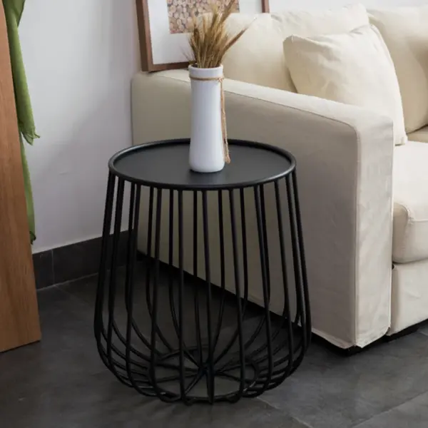 Table basse industrielle nordique Tables rondes en métal pour petits espaces Table d'appoint moderne cadre en fer meubles de salon minimalistes