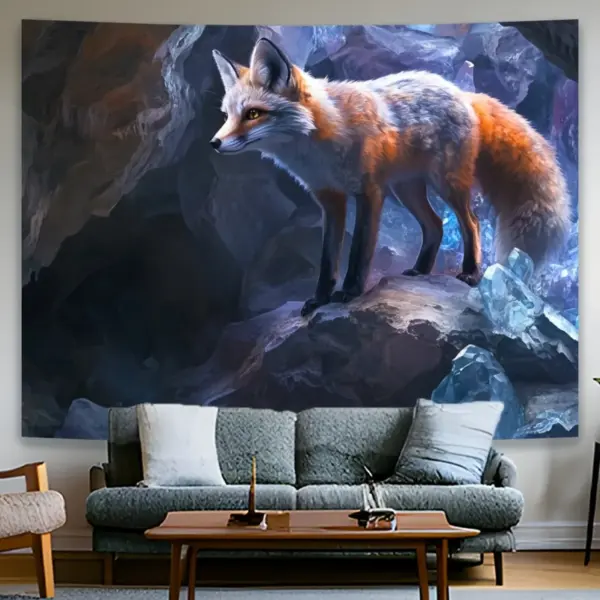 Tapisserie murale en forme de renard enchanteur dans une grotte de cristal, tissu en polyester vibrant, idéal pour la décoration de la maison et du bureau, parfaite pour l'anniversaire, 1 pièce