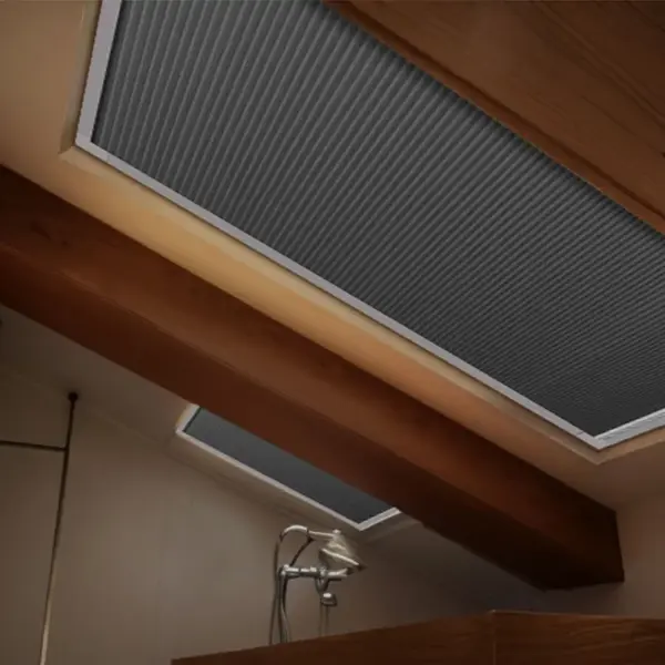 Rideau de stores imperméables à moitié occultant, lucarne motorisée pour fenêtre de toit, nid d'abeille cellulaire, pour lucarne, décoration de la maison