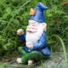 Statue de Gnome de jardin en résine, Figurine de fumer, doigt du milieu, étagère de bureau, décoration artistique de jardin de maison